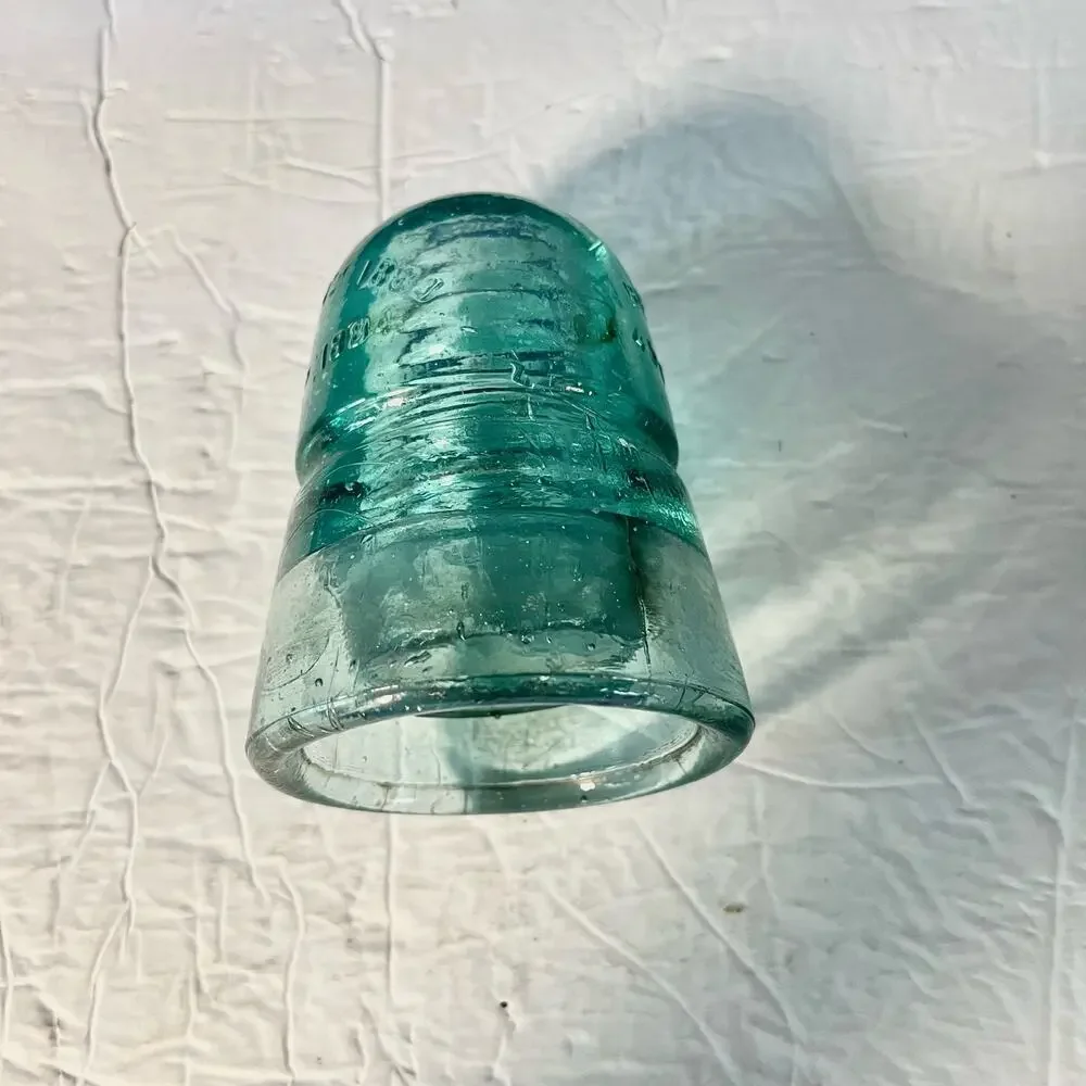 BROOKFIELD Beehive‎ Glass Insulator Aqua PAT'D NOV 13TH 1883 and FEB 12TH 1884